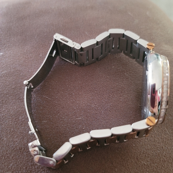 Watch - Picture 2 of 2